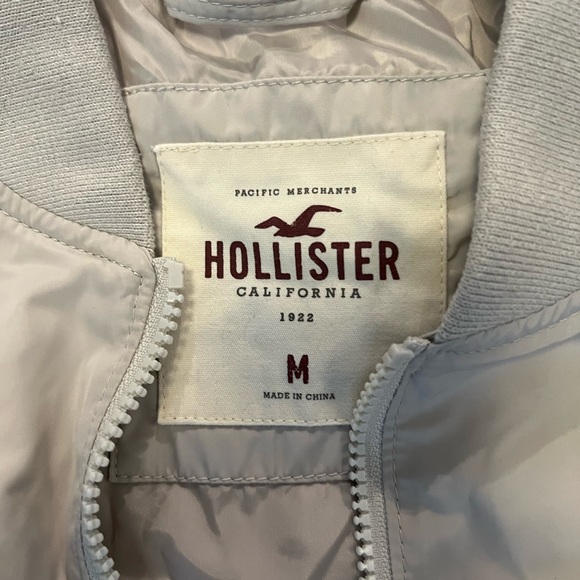Hollister bomber jacket, size M - Picture 2 of 2